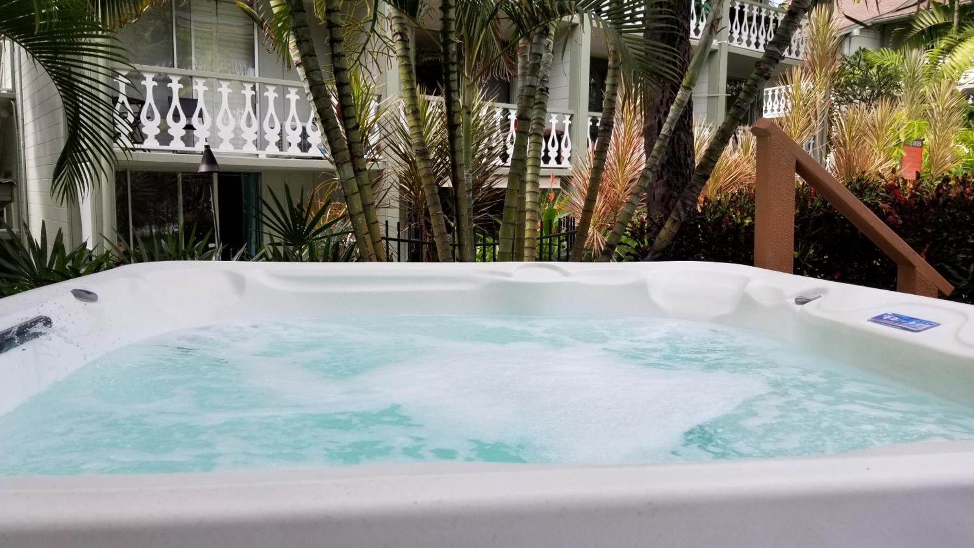 Downtown Hawaiian Paradise Condo With Hot Tub, Pool & Beach - Kona Islander Inn Kailua-Kona Dış mekan fotoğraf