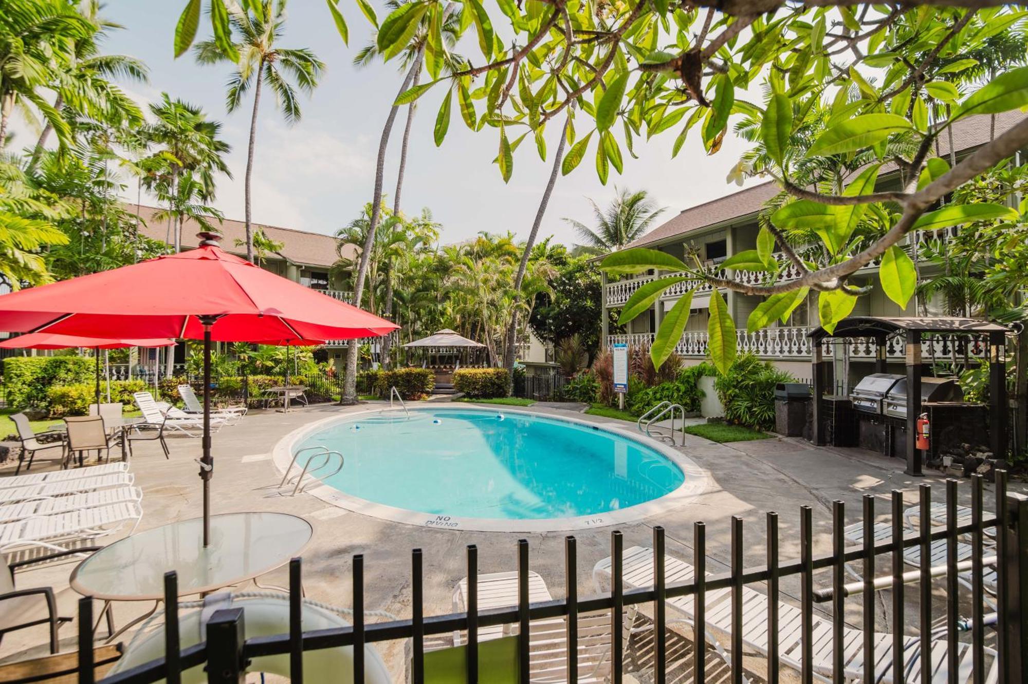 Downtown Hawaiian Paradise Condo With Hot Tub, Pool & Beach - Kona Islander Inn Kailua-Kona Dış mekan fotoğraf
